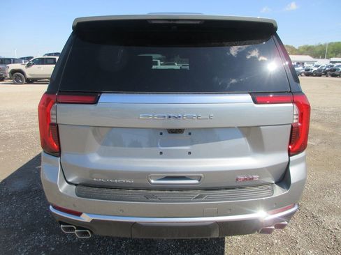 New 2026 GMC Yukon XL Denali image 5