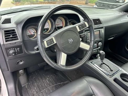Used 2010 Dodge Challenger R/T RWD image 15