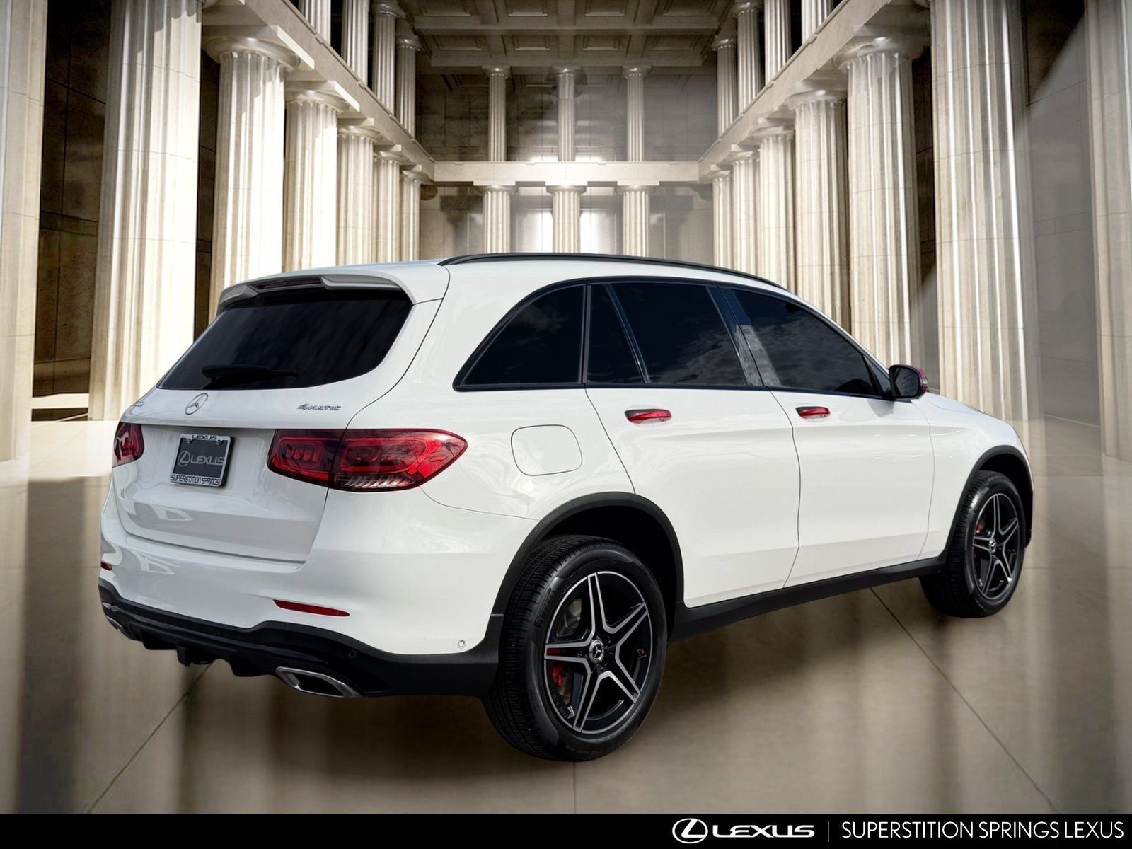 Used 2022 Mercedes-Benz GLC 300 4MATIC image 4