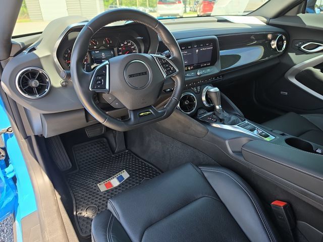 Used 2023 Chevrolet Camaro LT RWD image 11