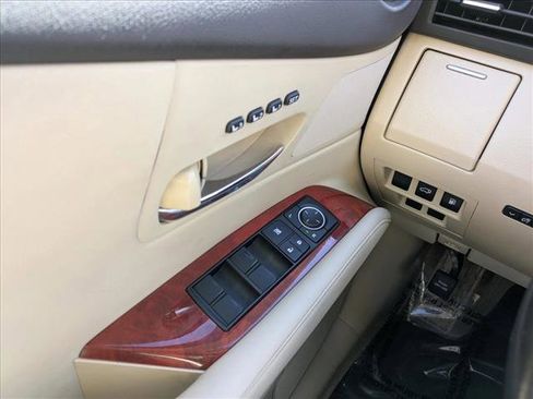 Used 2011 Lexus RX 350 2WD w/ Premium Pkg image 16