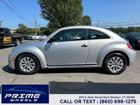 Used 2013 Volkswagen Beetle 2.5 image 4