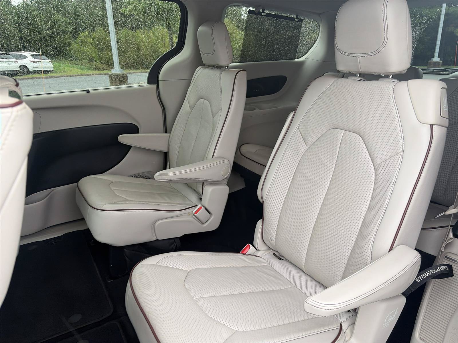 Used 2017 Chrysler Pacifica Limited FWD image 21