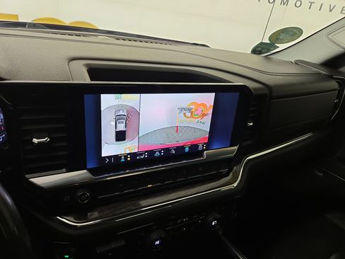 Used 2023 Chevrolet Silverado 1500 LTZ image 21