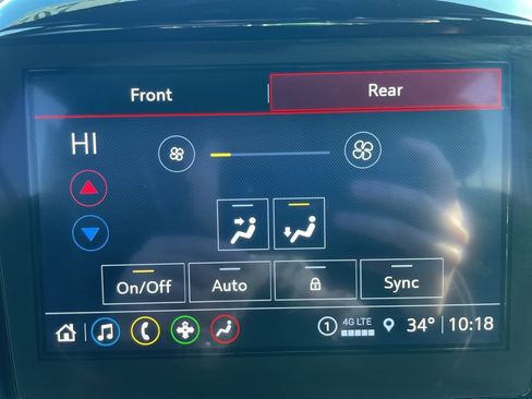 Used 2023 Chevrolet Traverse LT AWD/4WD image 22