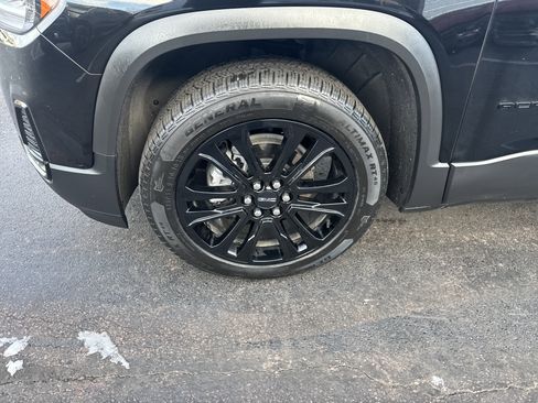 Used 2021 GMC Acadia SLE w/ Driver Convenience Package image 11