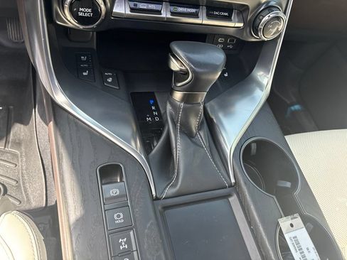 Used 2022 Lexus LX 600 4WD w/ Accessory Package (Z1) image 15