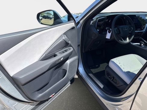 New 2026 Lexus TX 350 AWD image 17