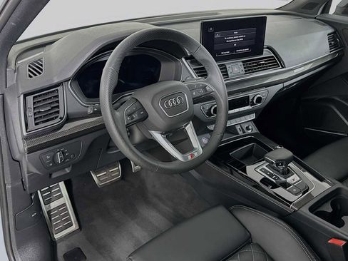 Certified 2025 Audi SQ5 Premium Plus w/ Premium Plus Package image 9