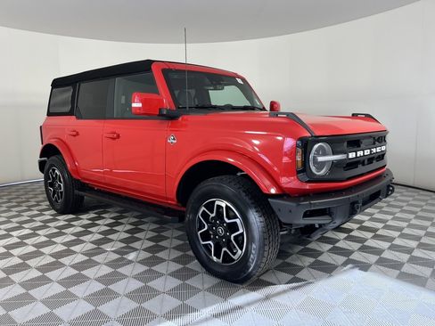 Certified 2023 Ford Bronco Outer Banks image 1