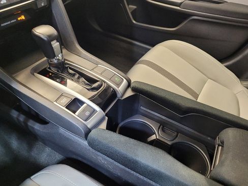 Used 2019 Honda Civic EX image 26