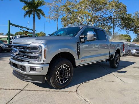 Certified 2024 Ford F350 Platinum w/ FX4 Off-Road Package image 7