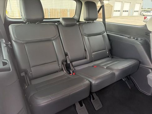 Used 2025 Ford Expedition Max Active image 14