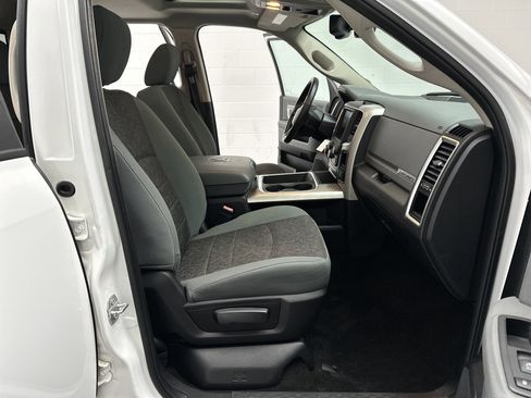 Used 2017 RAM 1500 Big Horn image 27