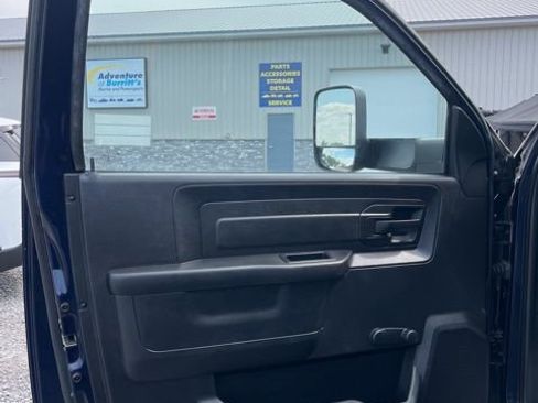 Used 2016 RAM 3500 Tradesman image 8