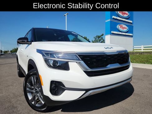 Used 2022 Kia Seltos S AWD/4WD image 14