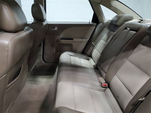 Used 2005 Mercury Montego Premier image 12