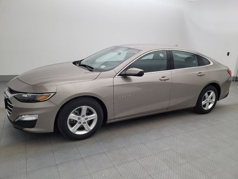 Used 2023 Chevrolet Malibu LT w/ Driver Confidence Package image 2