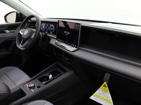 New 2026 Volkswagen Tiguan S FWD image 22