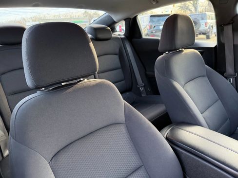 Used 2023 Chevrolet Malibu LT image 23