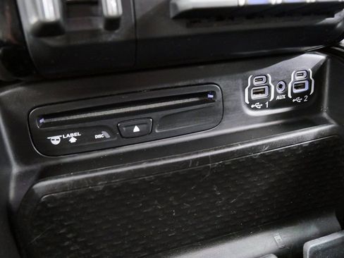 Used 2019 RAM 2500 Laramie w/ Black Appearance Package image 30