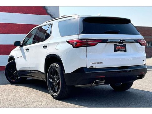Used 2022 Chevrolet Traverse Premier w/ Redline Edition AWD/4WD image 13