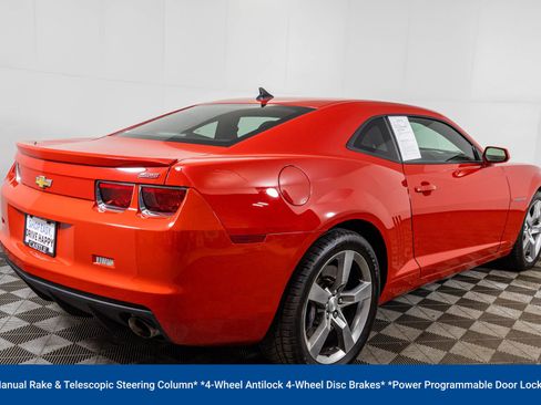 Used 2010 Chevrolet Camaro SS w/ LPO, Ground Effects Package image 15