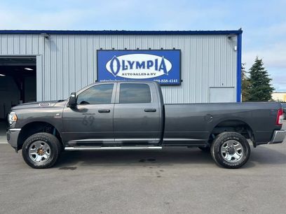 Used 2024 RAM 2500 Tradesman w/ Chrome Appearance Group