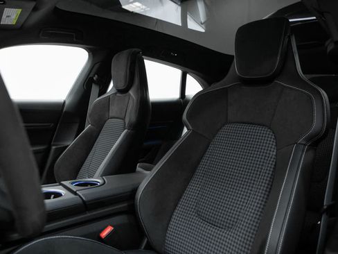 New 2026 Porsche Taycan 4S AWD/4WD image 5