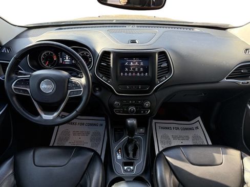 Used 2021 Jeep Cherokee Latitude Plus w/ Sun & Sound Group image 16