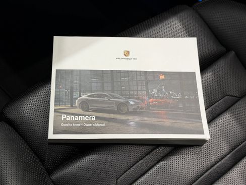 Certified 2022 Porsche Panamera 4 Platinum Edition image 59