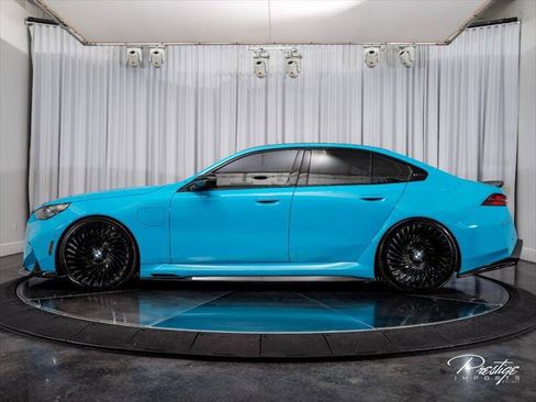 Used 2026 BMW M5 w/ Carbon Package AWD/4WD image 11