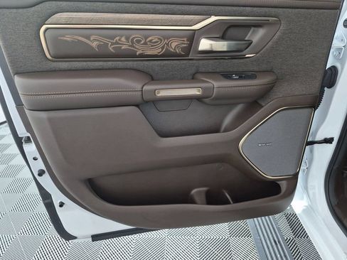 Used 2025 RAM 1500 Limited AWD/4WD image 31