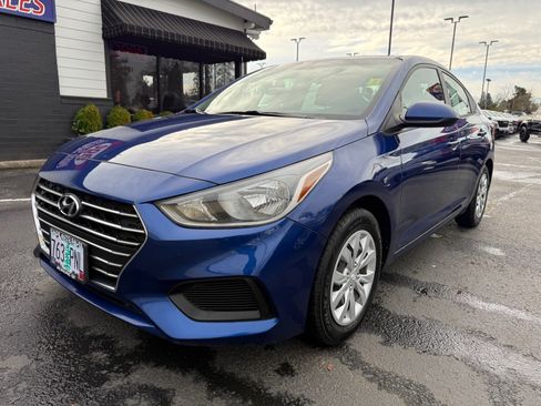 Used 2021 Hyundai Accent SE FWD image 10