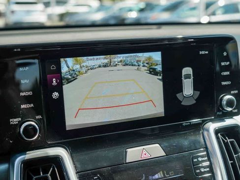 Certified 2023 Kia Sorento SX AWD/4WD image 22