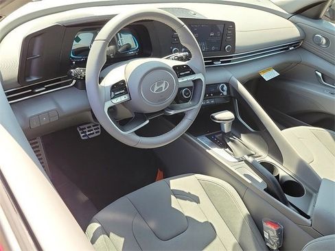 New 2025 Hyundai Elantra Sport image 2