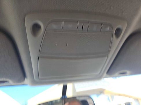 Used 2018 Nissan Sentra SR w/ SR Midnight Edition Package FWD image 21