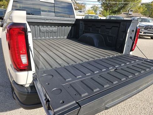 New 2026 GMC Sierra 1500 AT4X w/ AT4X AEV Edition image 9