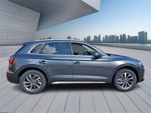 Certified 2023 Audi Q5 2.0T Premium Plus w/ Premium Plus Package image 7