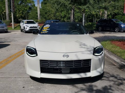 Certified 2025 Nissan Z Sport w/ Floor Mat Package RWD image 2