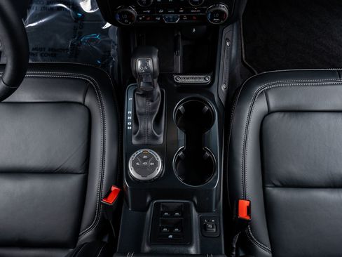 Used 2026 Ford Bronco Outer Banks image 28