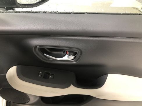 New 2026 Honda HR-V LX image 14