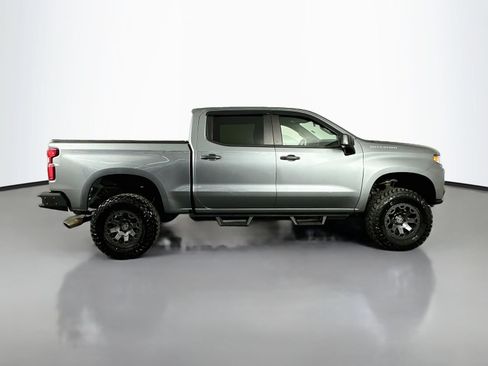 Used 2019 Chevrolet Silverado 1500 Custom w/ Custom Value Package AWD/4WD image 9