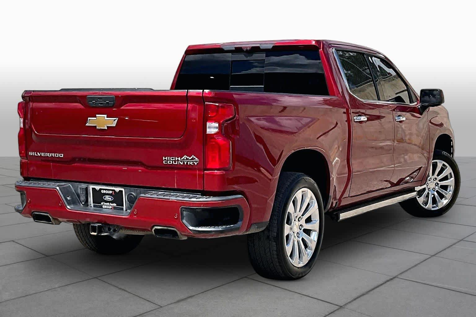 Used 2021 Chevrolet Silverado 1500 High Country w/ Technology Package AWD/4WD image 12