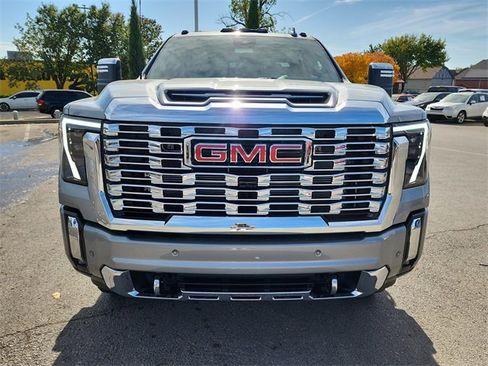 New 2026 GMC Sierra 3500 Denali w/ Denali Reserve Package image 11