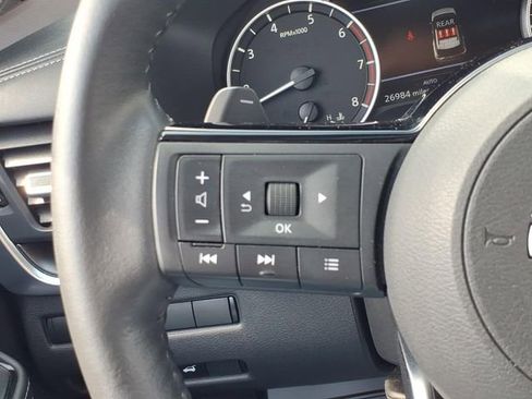 Used 2023 Nissan Rogue SV w/ SV Premium Package image 23