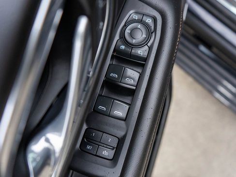 Used 2023 GMC Yukon XL AT4 w/ AT4 Premium Plus Package image 20