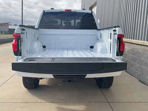 New 2025 Ford F150 Lightning Lariat image 28
