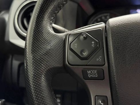 Used 2022 Toyota Tacoma TRD Sport RWD image 19