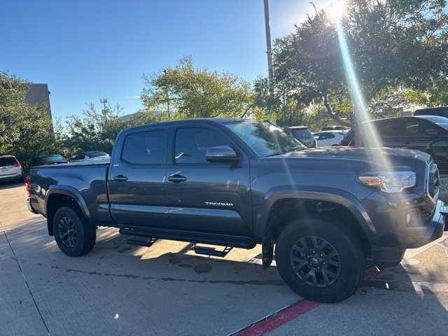 Used 2023 Toyota Tacoma SR5 RWD image 4